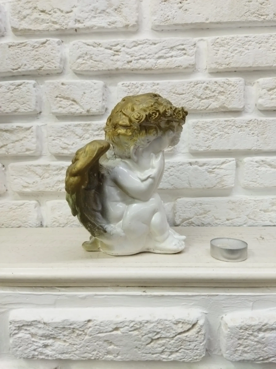 Фигурка Ангел плачущий